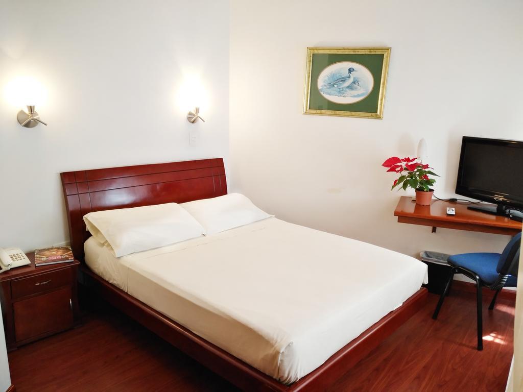 Teusaquillo Boutique Hotel Богота Экстерьер фото